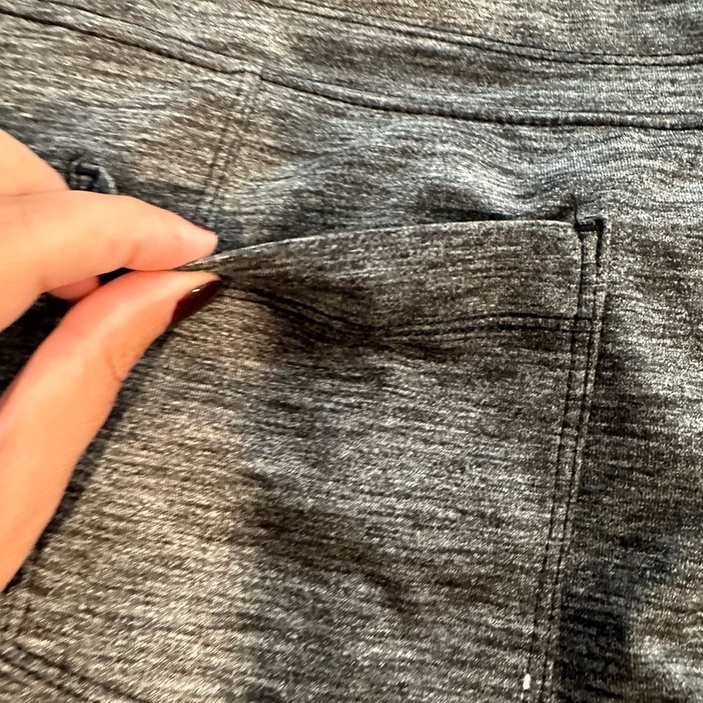 Athleta Metro Skort Skirt. Gay Size Small. NoFlaws B0052 - Picture 10 of 14